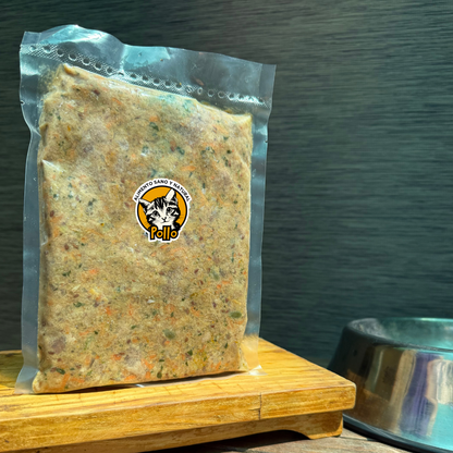 Alimento natural cocido para gatos sabor pollo 500g - Le Fov